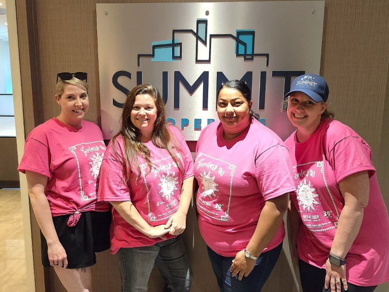 Summit Properties Staff Volunteering at Sunfest